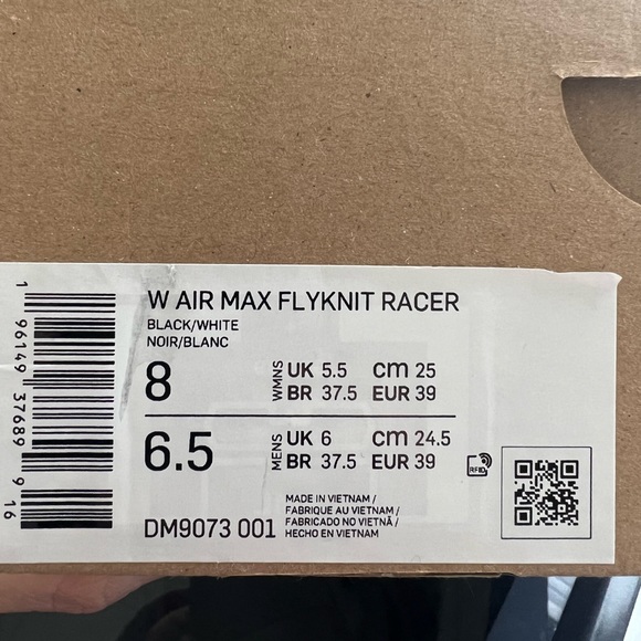 Nike Air Max Flyknit Racer Women’s Sz8 NIB comfort athletic gym running - Picture 8 of 8